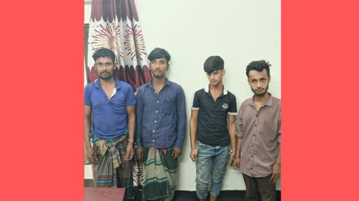 লক্ষ্মীপুরে মাদকবিরোধী অভিযানে গ্রেপ্তার ৪